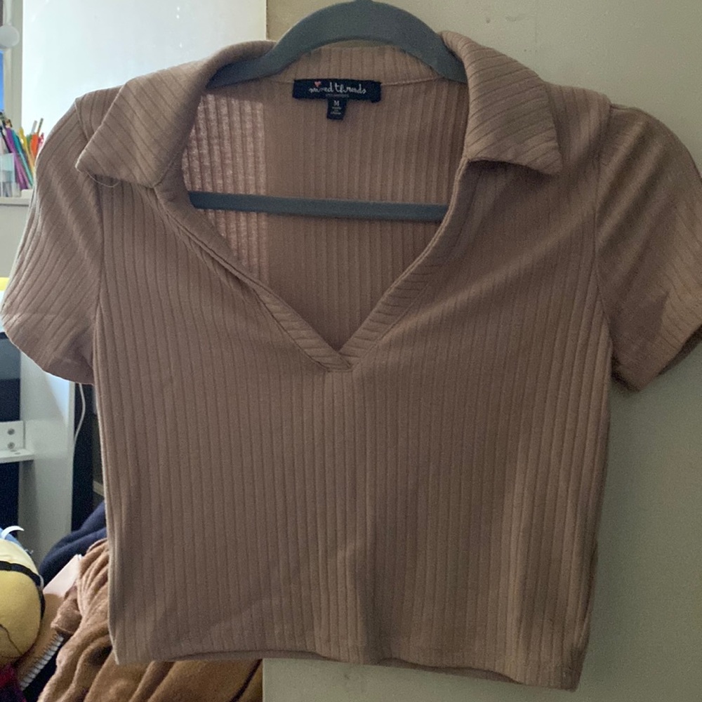 Mixed Threads Los Angeles Collared Neck Crop Top